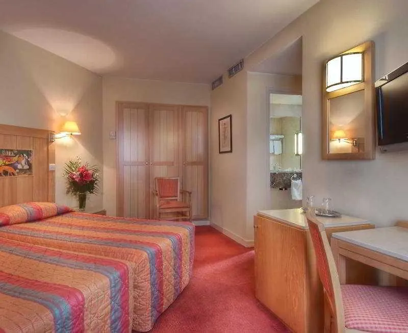 Le Belmont Paris Hotel