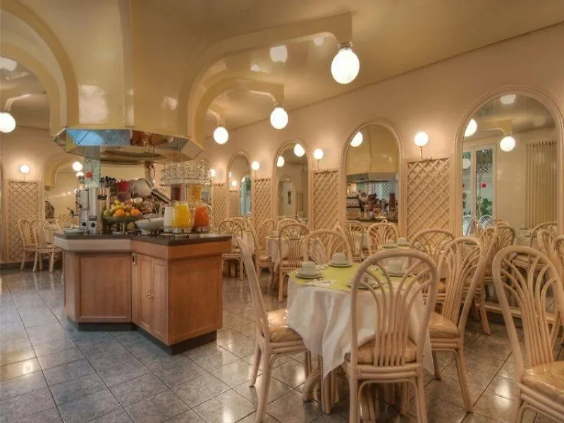 Le Belmont Paris Hotel