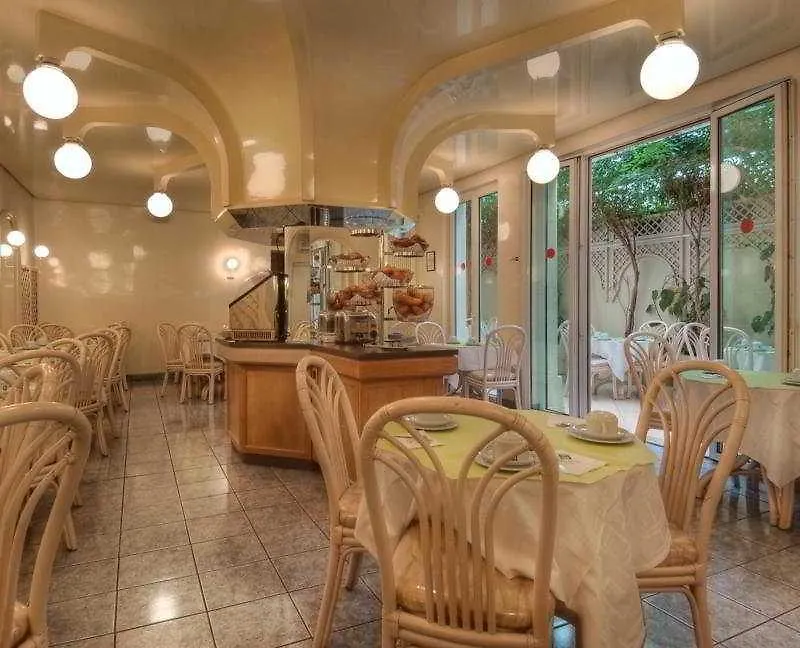 Le Belmont Paris Hotel 4*,  France